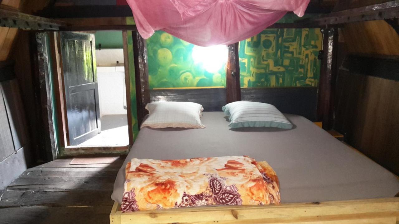 Liberta Homestay Тук-Тук Екстер'єр фото
