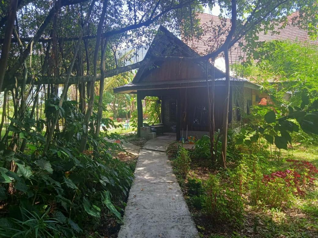Liberta Homestay Тук-Тук Екстер'єр фото